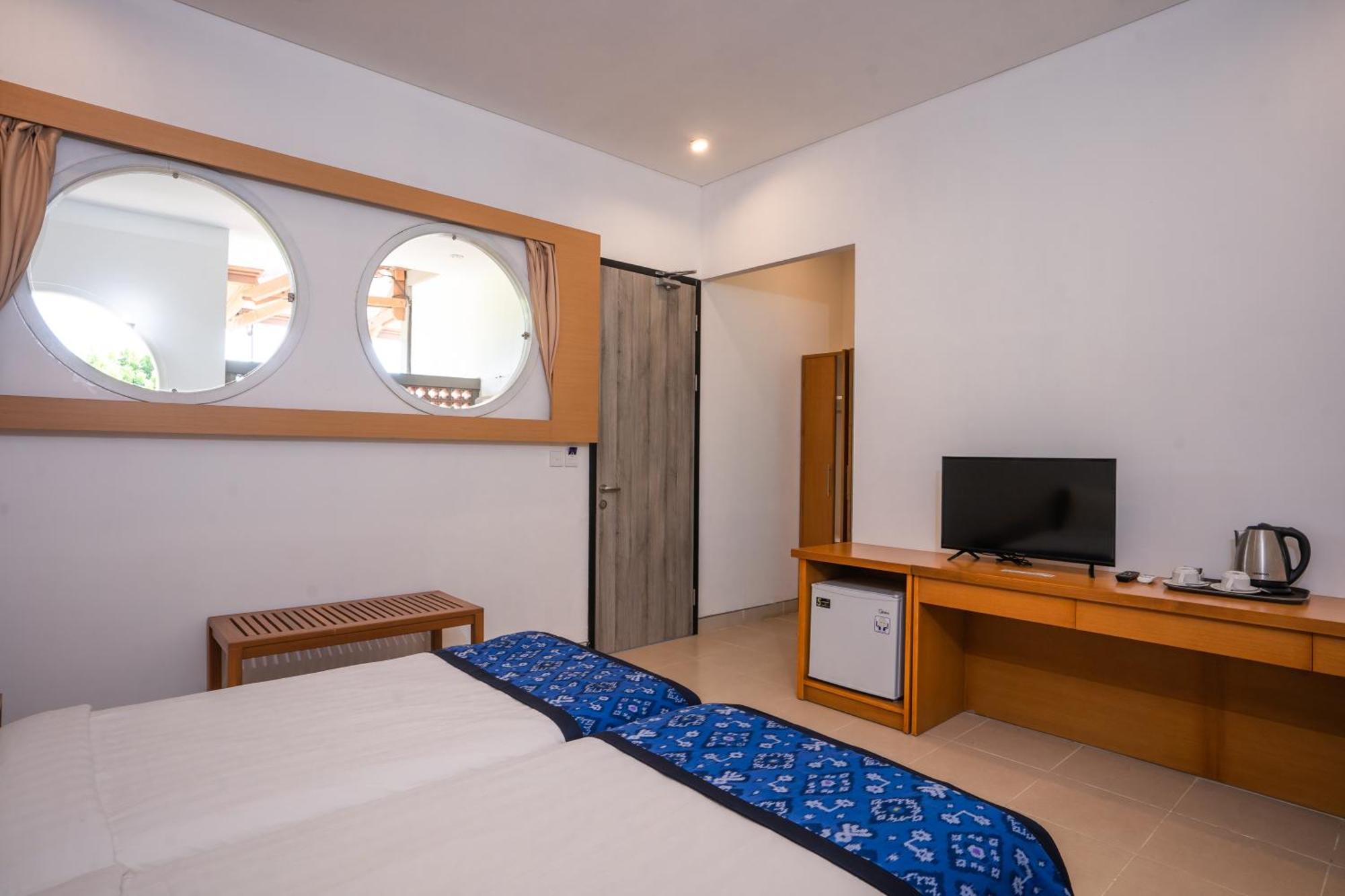Graha Wiyata Hotel ทานาล็อต ภายนอก รูปภาพ