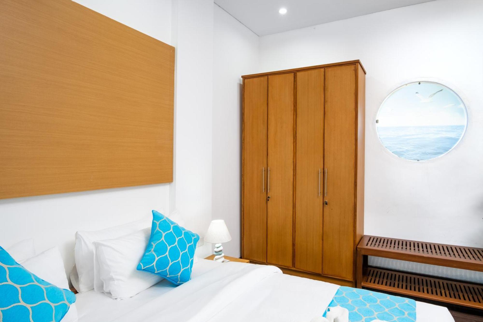 Graha Wiyata Hotel ทานาล็อต ภายนอก รูปภาพ